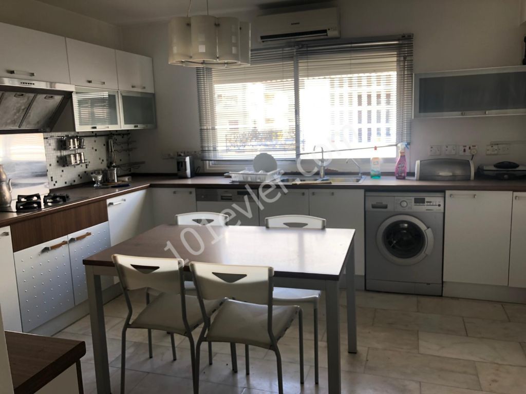 Dereboyunda Aylik Ödemeli 3+2 Lux  Kiralik Jakuzili Full Eşyalı Daire 