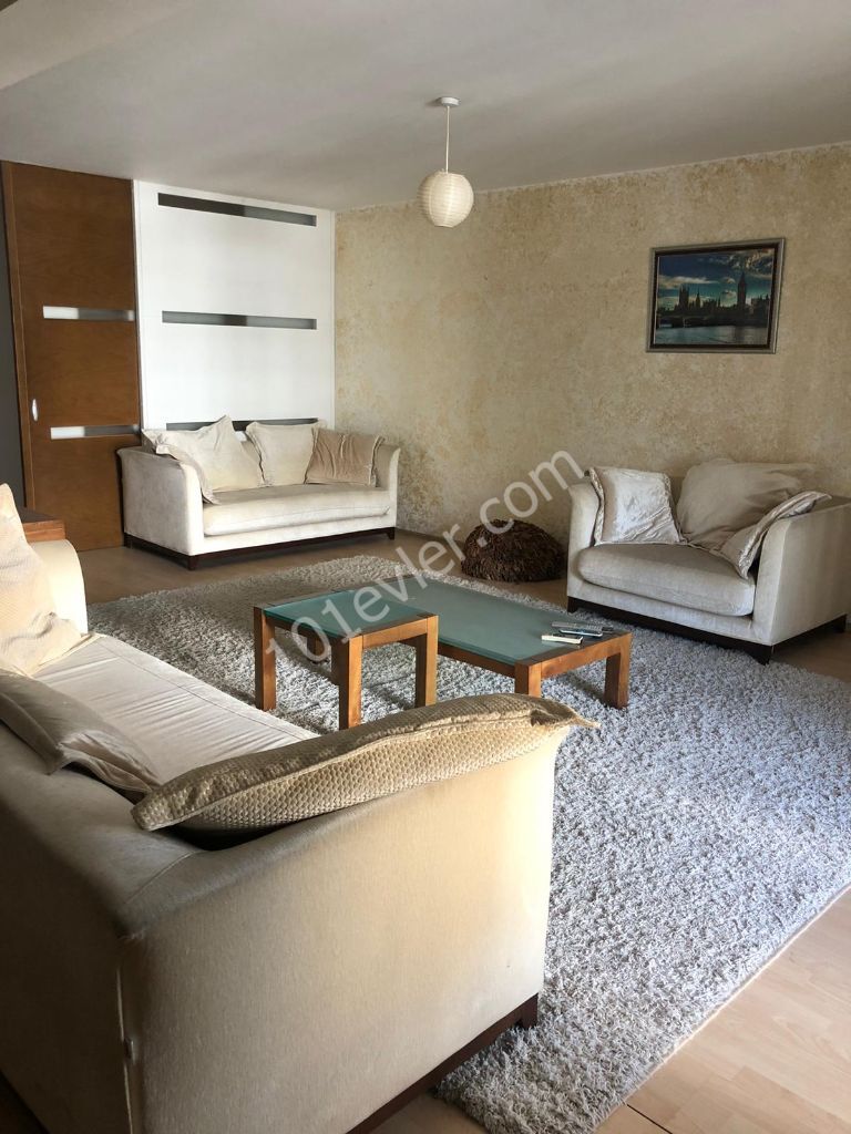 Flat To Rent in Köşklüçiftlik, Nicosia