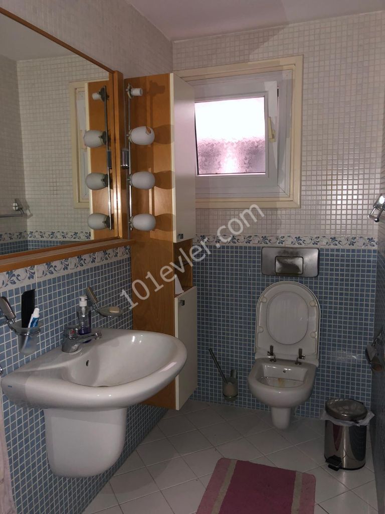 Flat To Rent in Köşklüçiftlik, Nicosia