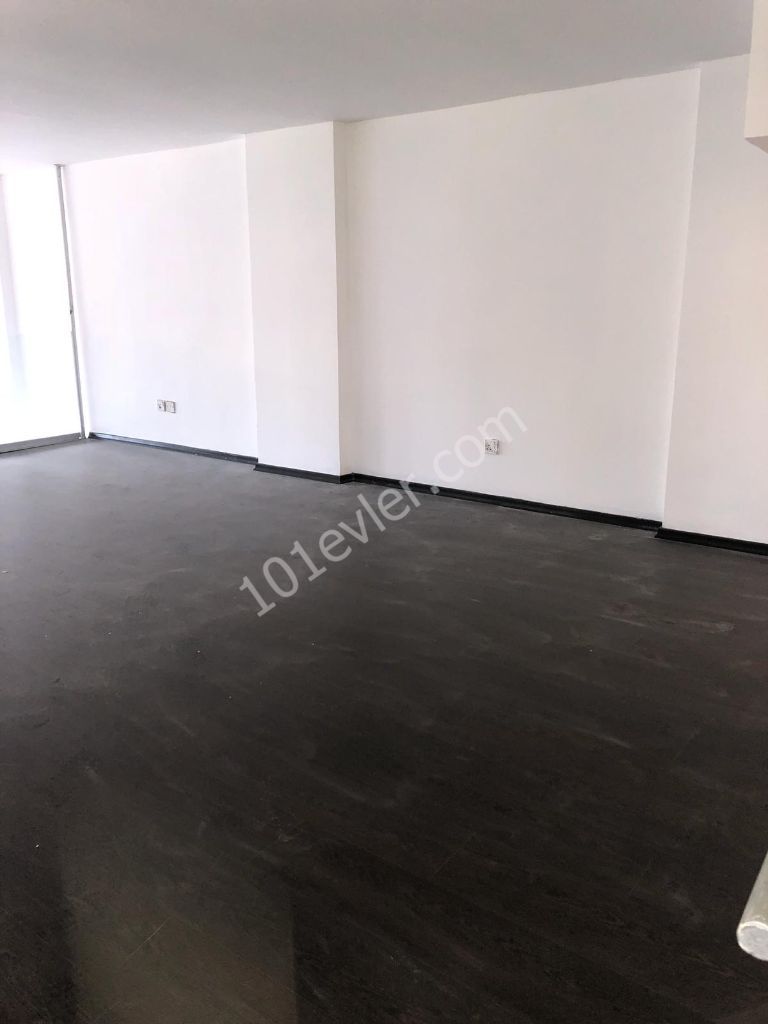 Dereboyu'nun Kalbinde, Ana Cadde ve Çember  Üzerinde 220 m2   3 Katlı İşyeri