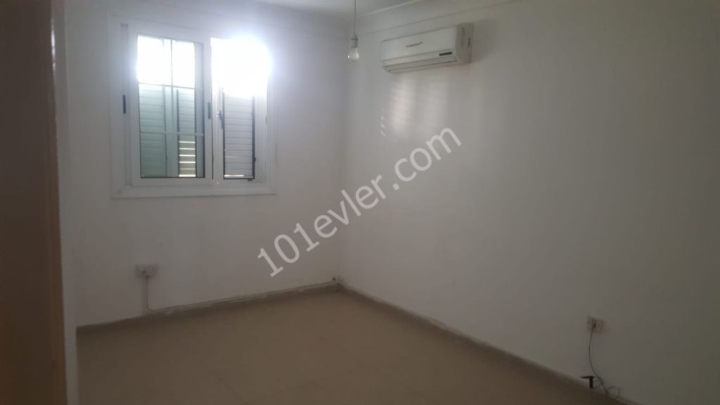 Flat To Rent in Köşklüçiftlik, Nicosia