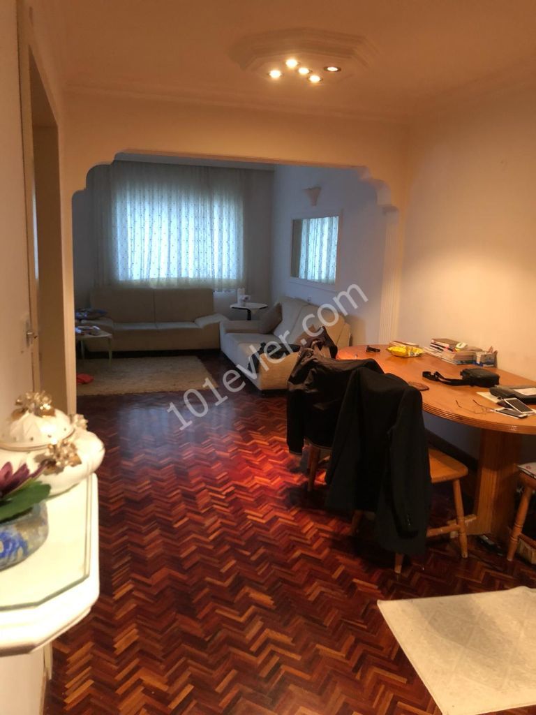 Flat To Rent in Köşklüçiftlik, Nicosia