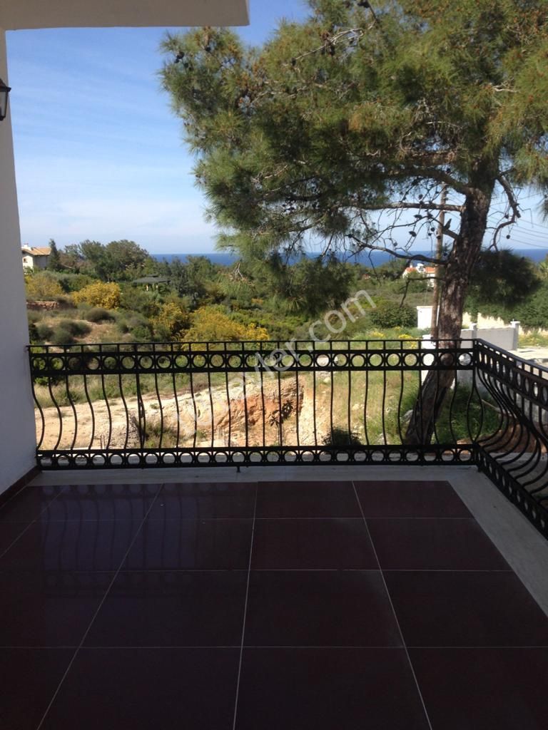 Villa To Rent in Alsancak, Kyrenia