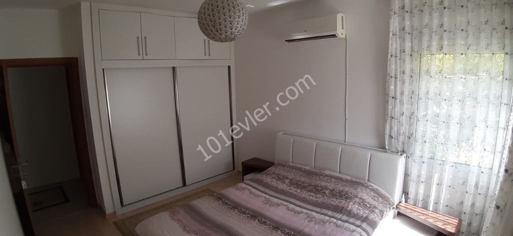 Girne Merkez'de 3+1 120m2  Full Eşyalı Lux Kiralık Daire 