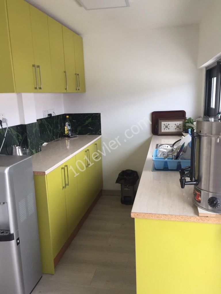 Girne Karaoğlanoğlu Lemar Karşısı 180m2  Kiralık Lux  Dükkan / İşyeri / Ofis