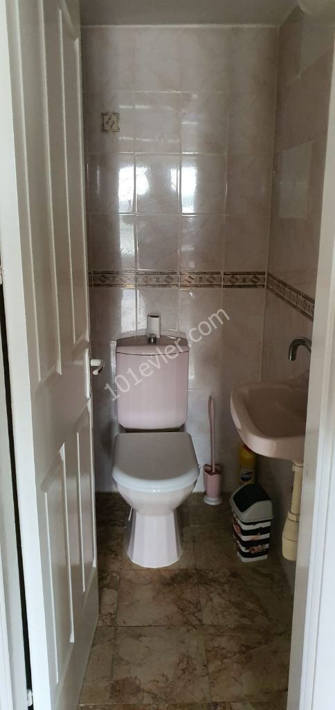 Flat To Rent in Köşklüçiftlik, Nicosia