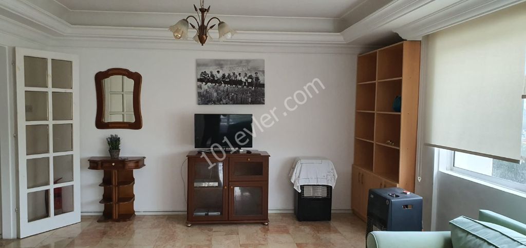 Flat To Rent in Köşklüçiftlik, Nicosia