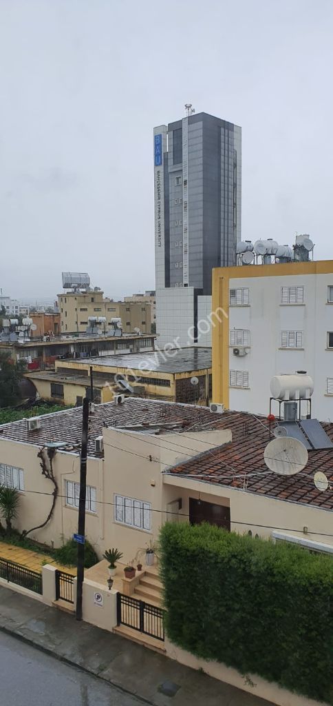 Flat To Rent in Köşklüçiftlik, Nicosia