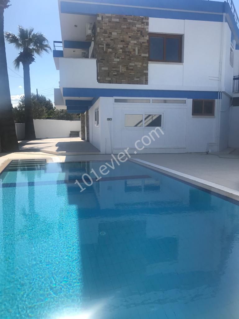 Rental Villa with Detached Private Pool in Alaykoy District (400 m2 closed area) (566.84 m2 land) ** 