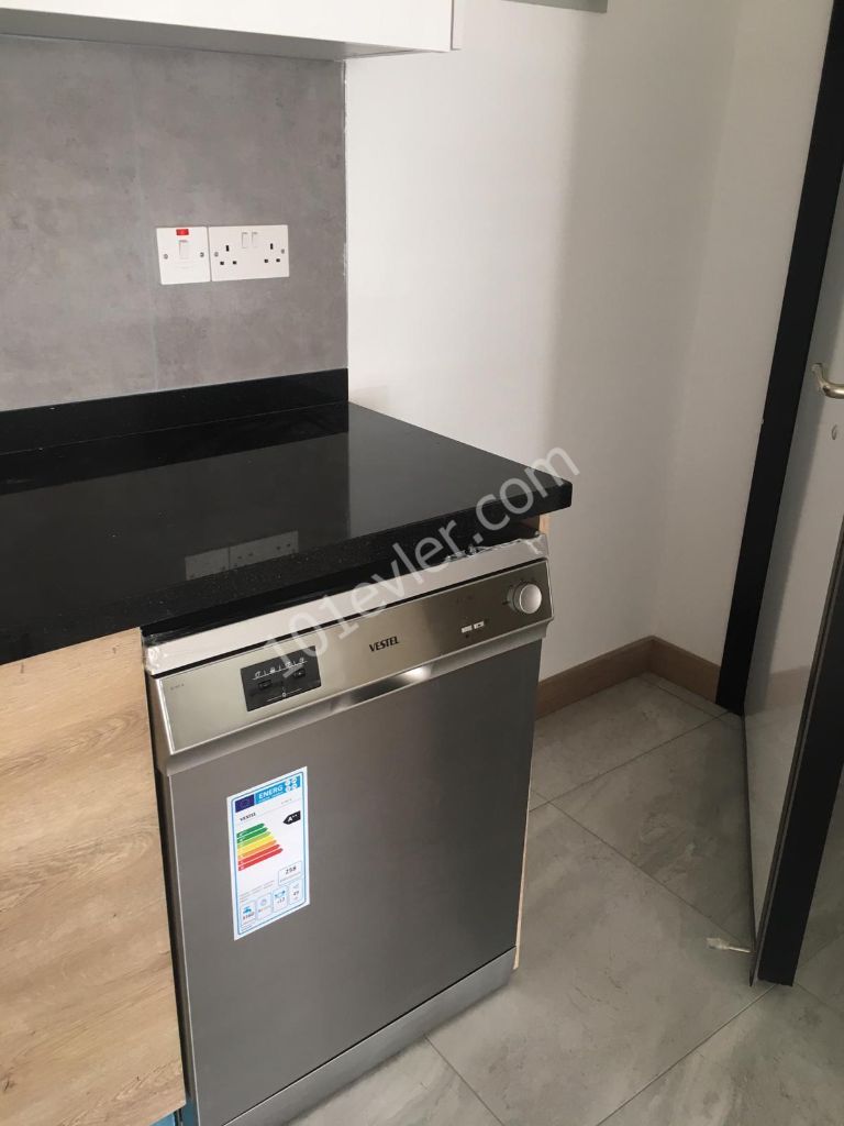 Girne Merkezde £300'den Başlayan  Lux  Eşyalı Ve Eşyasız Kiralık Daireler