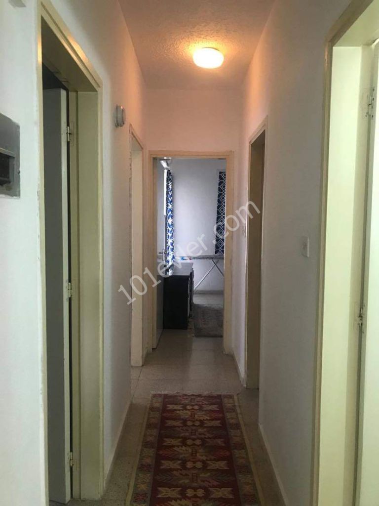 Küçük Kaymaklı'da 3+1 Öğrenci Ve Çalışanlara Yönelik Full Eşyalı Aylık Ödemeli Kiralık Daire 