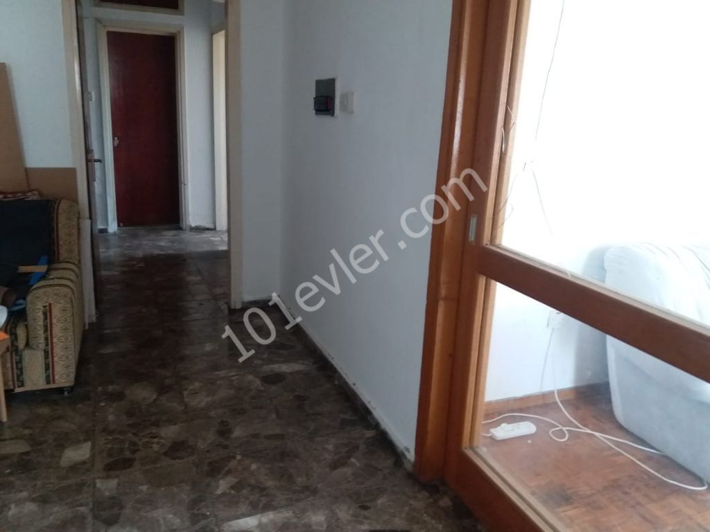 Dereboyu'nda Merkezi Konumda 3+1 160m2 Kiralık Daire 