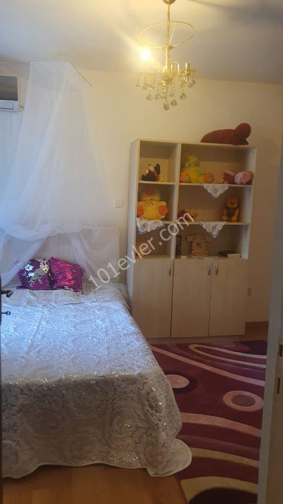 Gönyeli'de 2+1 Geniş Eşyalı Kiralık Daire 