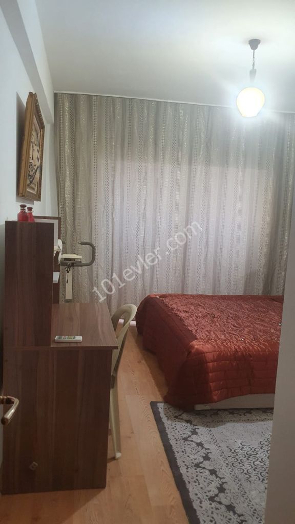 Gönyeli'de 2+1 Geniş Eşyalı Kiralık Daire 