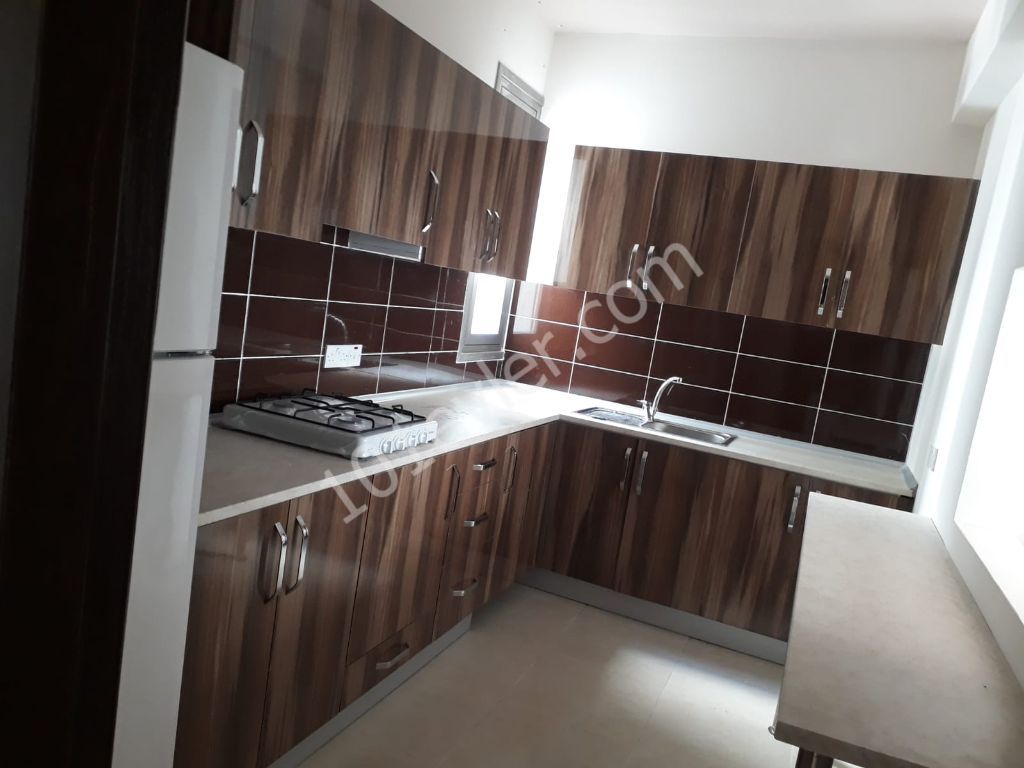 Girne Karaoğlanoğlu Bölgesinde 2+1 Kiralık Daire 