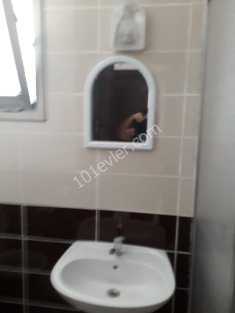 Girne Karaoğlanoğlu Bölgesinde 2+1 Kiralık Daire 