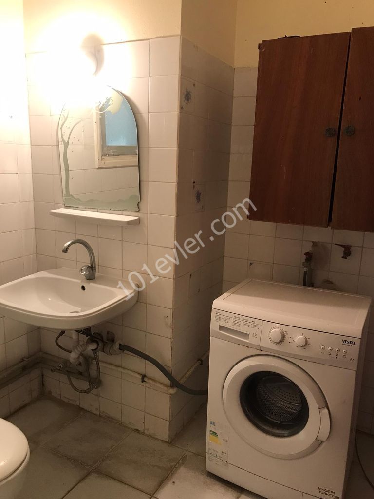 Girne Kaşgar'da 3+1 Eşyalı Dağ Deniz Manzaralı Kiralık Daire 