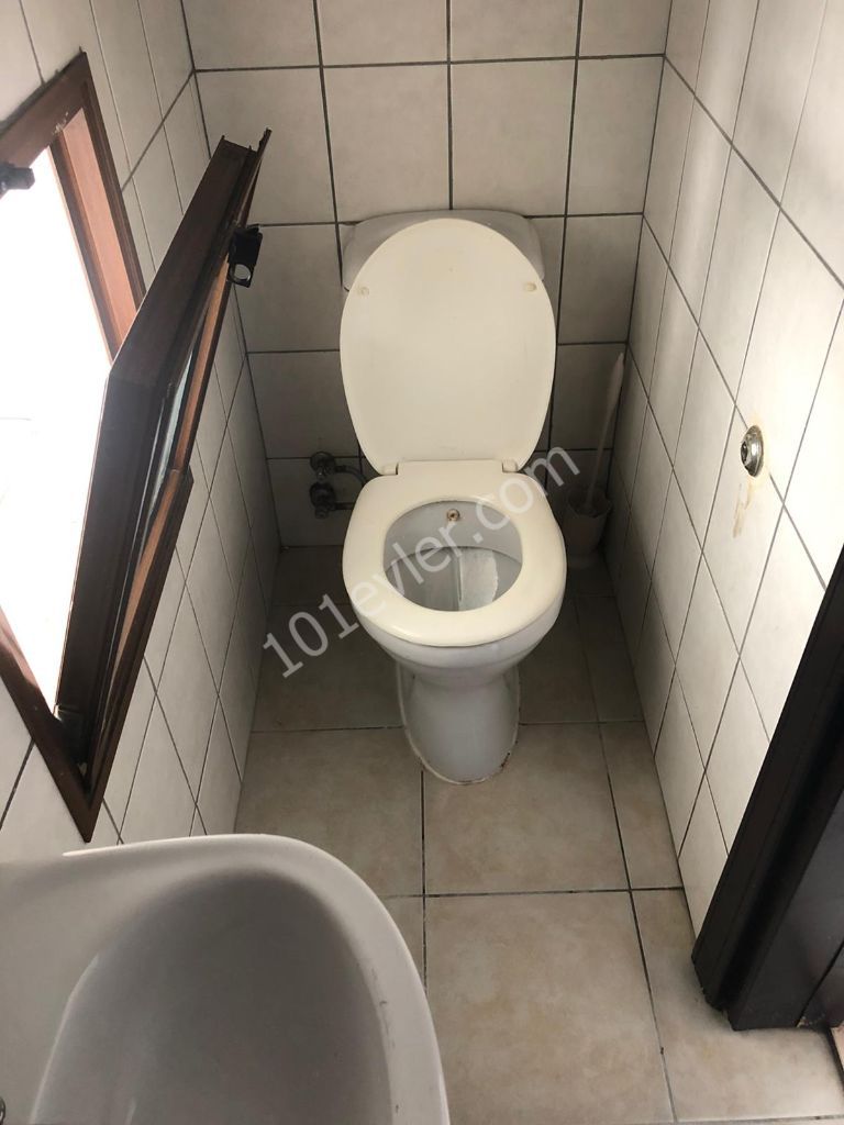 Flat To Rent in Lefkoşa Surlariçi, Nicosia