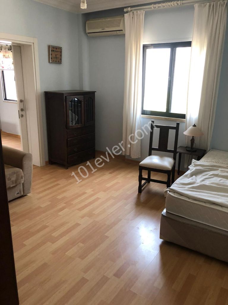 Flat To Rent in Kumsal, Nicosia