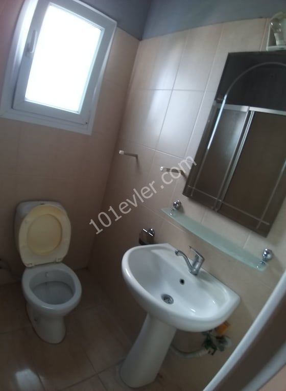 Gönyeli'de 3+1  ve 2+1  Merkezi Konumda (Büyük Kiler Yanında)  Full Eşyalı Kiralık Daireler (Yearly Payment)