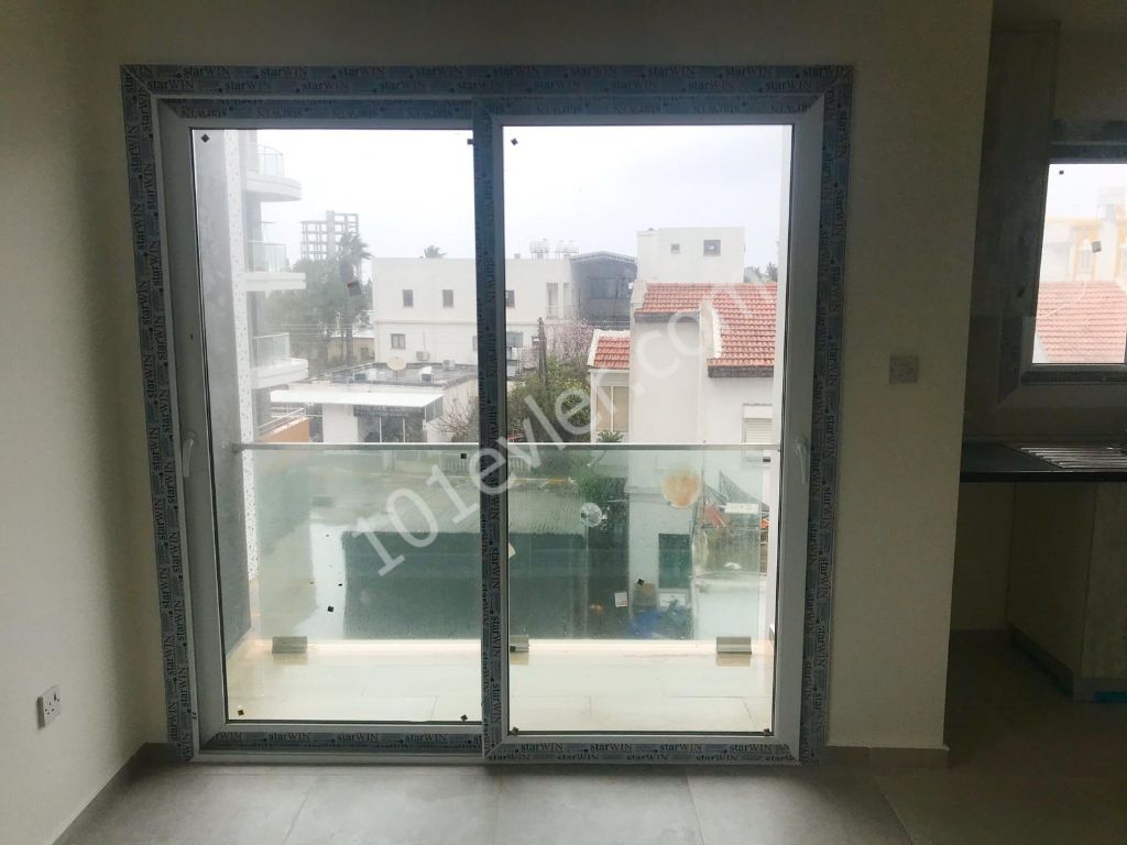 Girne Merkez'de KDV / Trafo Ödenmiş 2+1 Satılık Daire