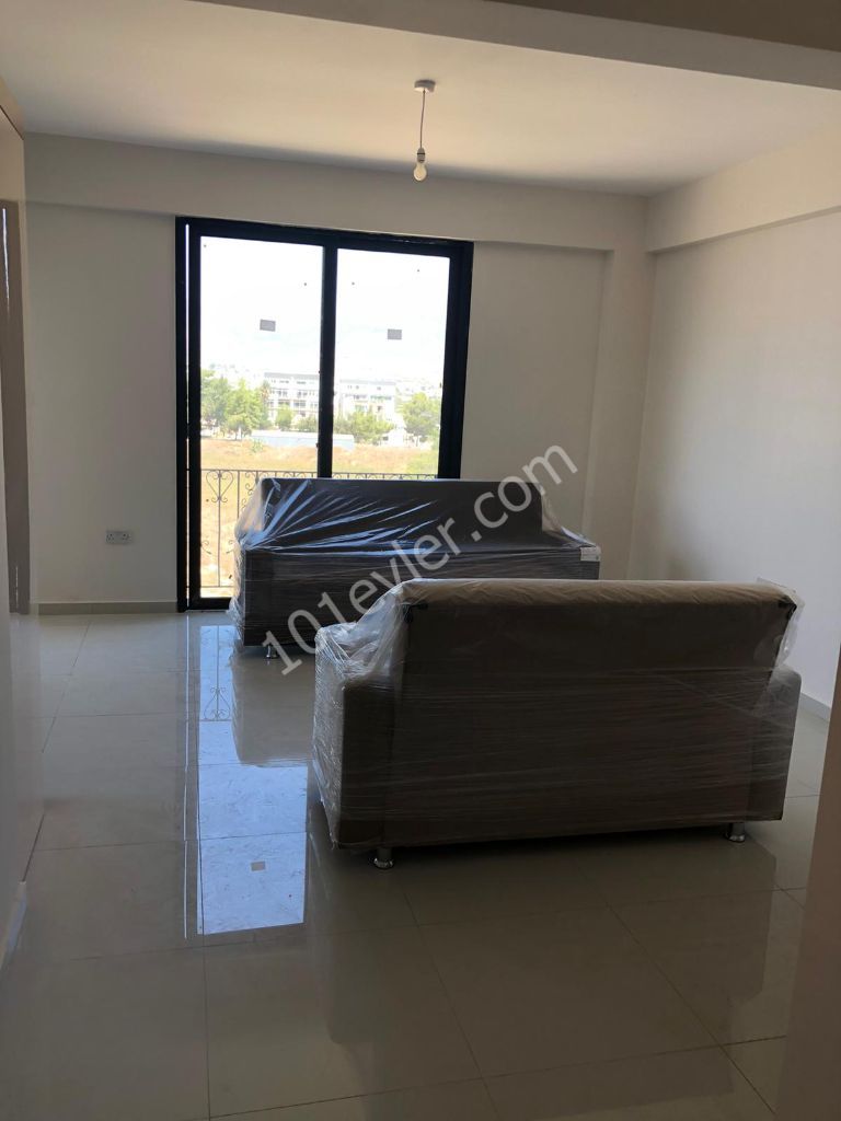 Penthouse For Sale in Küçük Kaymaklı, Nicosia