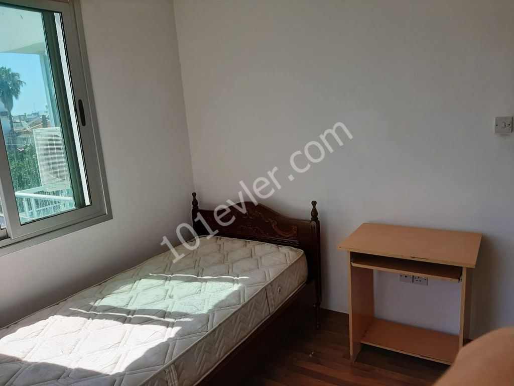 Gönyeli'de Eşyalı 3+1 Kiralık Daire