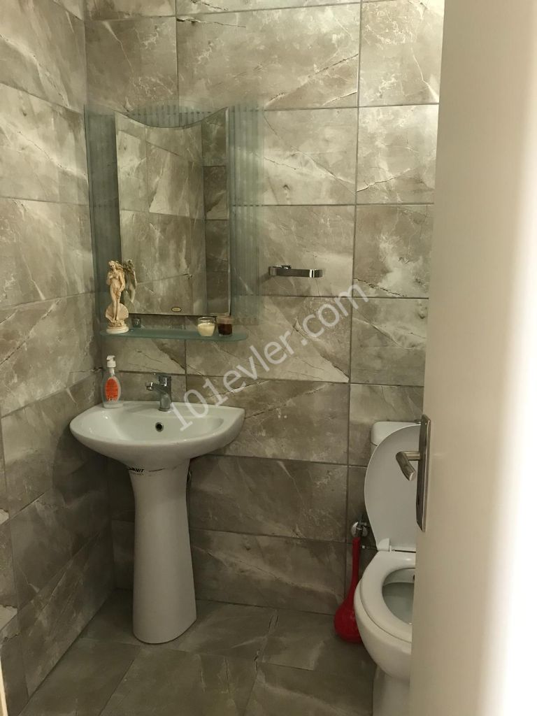 Flat For Sale in Köşklüçiftlik, Nicosia