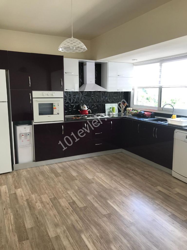 Flat For Sale in Köşklüçiftlik, Nicosia