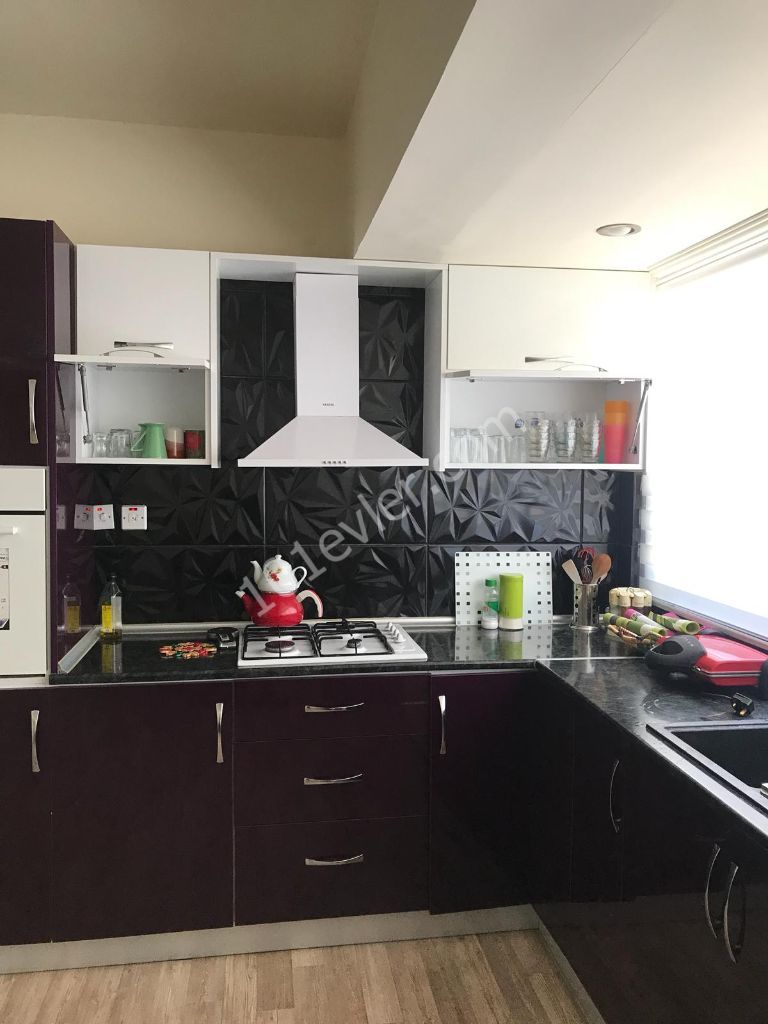 Flat For Sale in Köşklüçiftlik, Nicosia