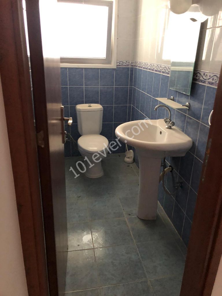 Flat To Rent in Köşklüçiftlik, Nicosia