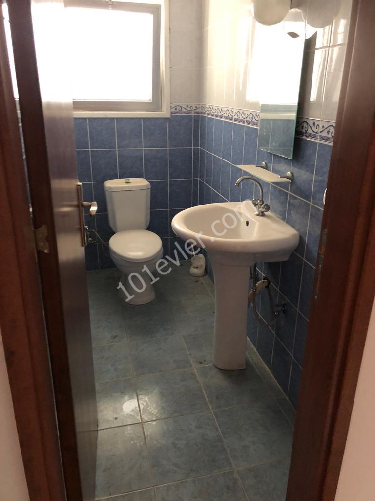 Flat To Rent in Köşklüçiftlik, Nicosia