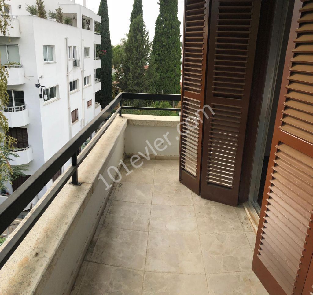 Flat To Rent in Köşklüçiftlik, Nicosia