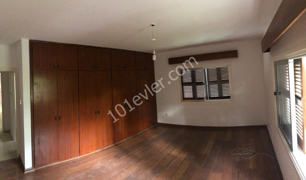 Köşklüçiftlik'te Aylık Ödemeli Eşyasız Kiralık 2+1 Daire 