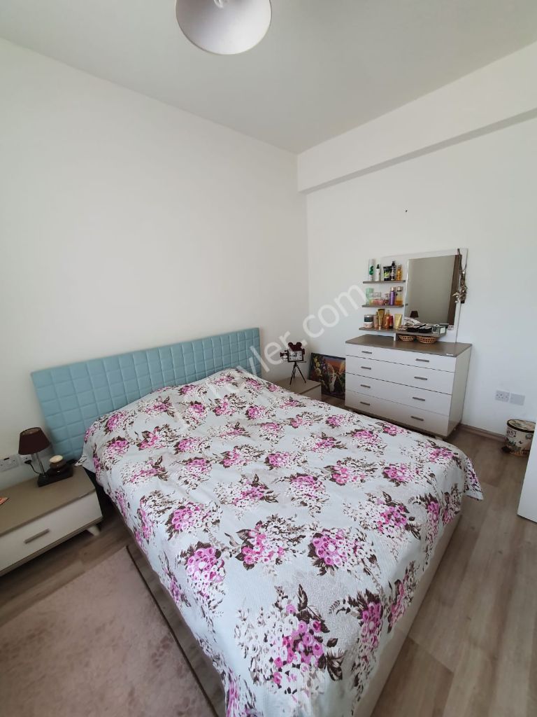 Merkezi Konum, Ofis  veya Konut - Sakin Apartmanda   2+1 Daire -Vergileri Ödenmiş