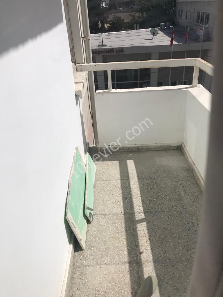 Flat To Rent in Köşklüçiftlik, Nicosia