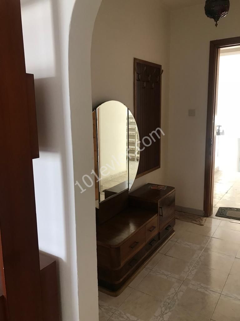 Flat To Rent in Köşklüçiftlik, Nicosia