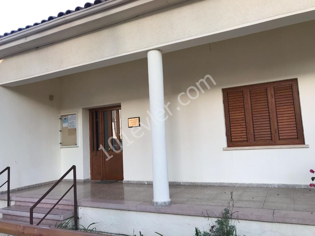 Detached House To Rent in Köşklüçiftlik, Nicosia