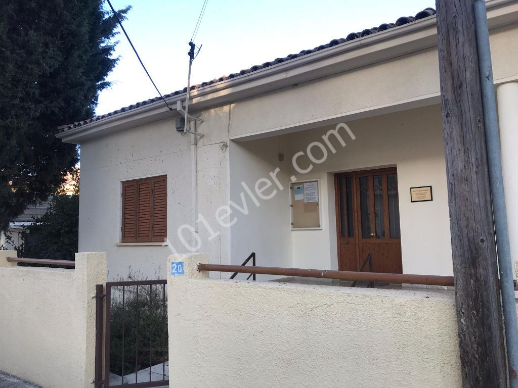 Detached House To Rent in Köşklüçiftlik, Nicosia