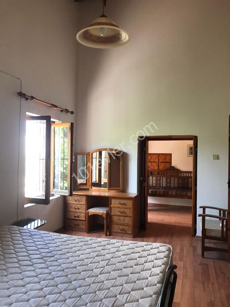 A 150-Year-Old Ottoman House in a 3+1 Rented Duplex in Kyrenia Ozankoy !!! ** 