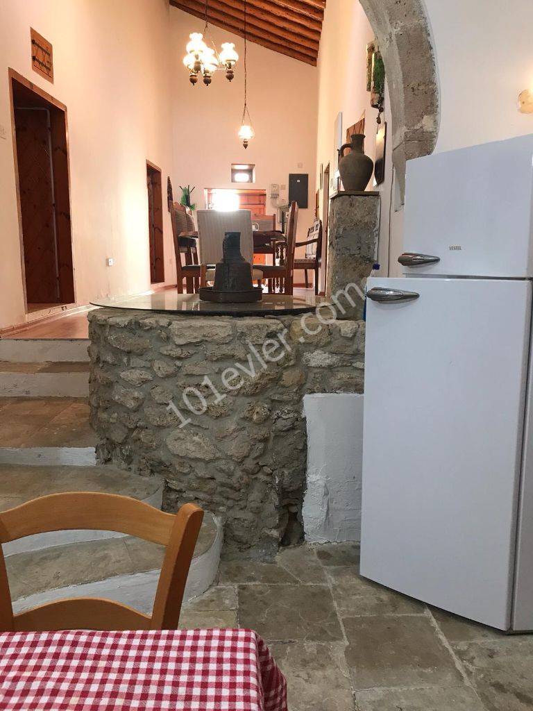 A 150-Year-Old Ottoman House in a 3+1 Rented Duplex in Kyrenia Ozankoy !!! ** 