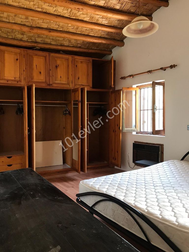 A 150-Year-Old Ottoman House in a 3+1 Rented Duplex in Kyrenia Ozankoy !!! ** 