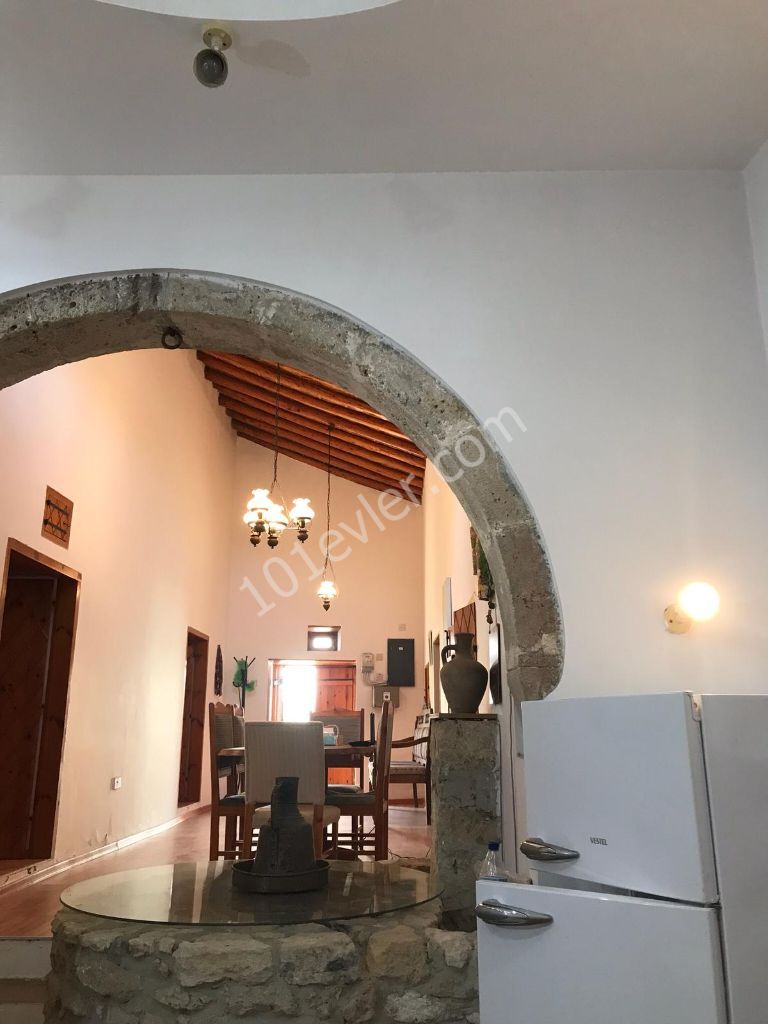 A 150-Year-Old Ottoman House in a 3+1 Rented Duplex in Kyrenia Ozankoy !!! ** 