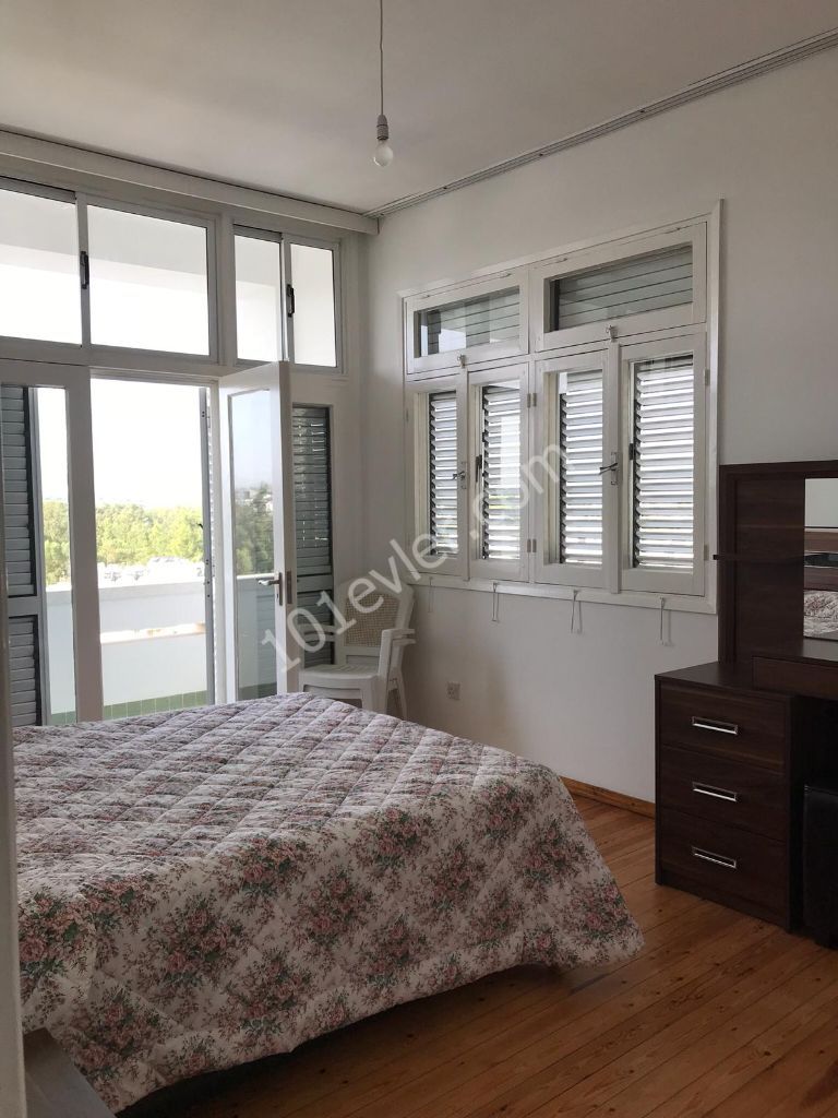 Super location in Ortakoy, clean, spacious, newly furnished, 4 + 1 250m2 rental apartment with MONTHLY PAYMENT for rent! Jul!! (The Ad is Up to Date) ** 