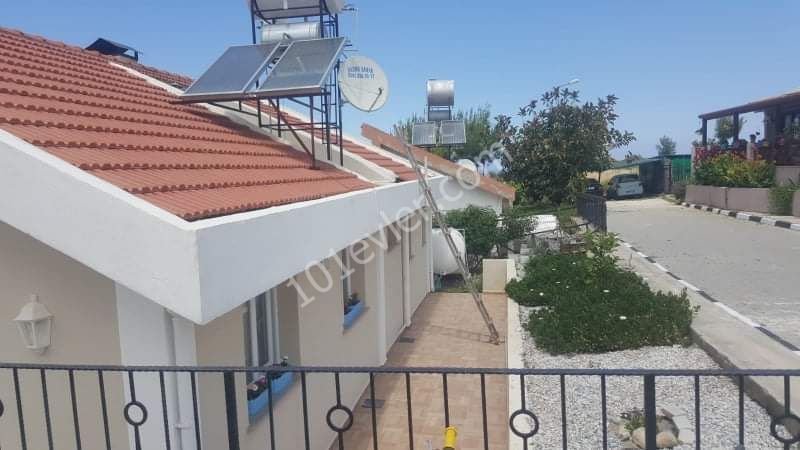 Tolle Lage in Kyrenia Chatalköy, 2+1 Einfamilienhaus zum Verkauf ohne Kosten ! ** 