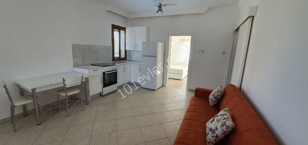 Flat To Rent in Karaoğlanoğlu, Kyrenia