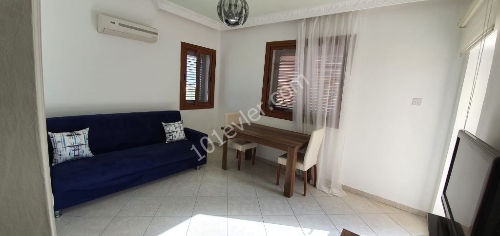 Flat To Rent in Karaoğlanoğlu, Kyrenia