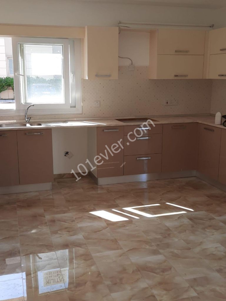 Detached House For Sale in Güzelyurt Merkez, Guzelyurt