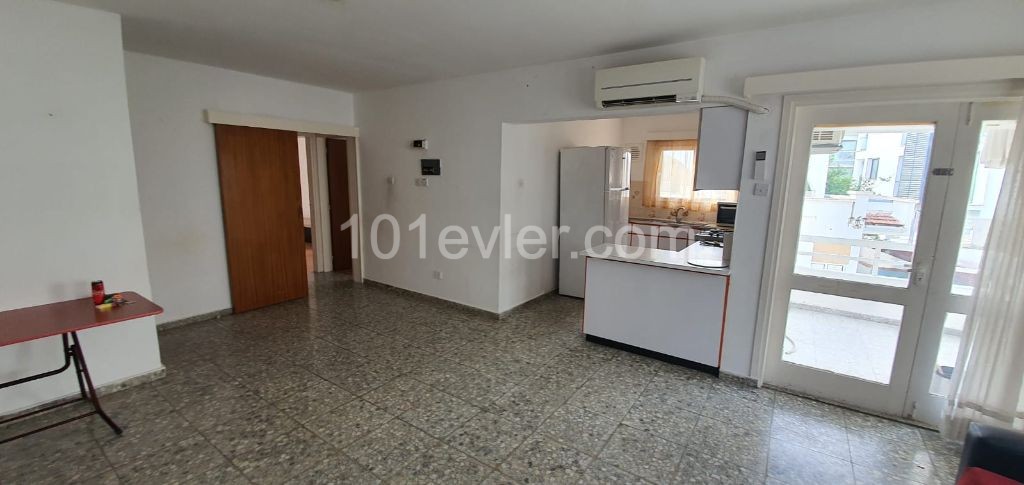 Flat To Rent in Girne Merkez, Kyrenia