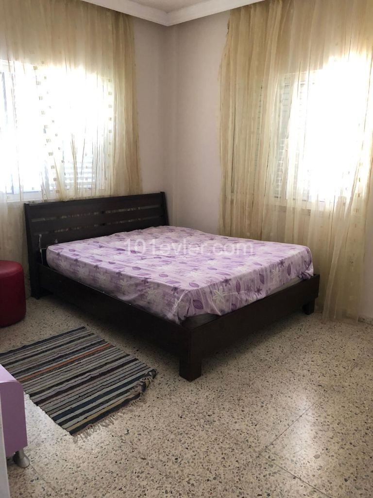 Yenikent'te Yeni Tadilatlı Full Eşyalı 3+1 Kiralık Daire ( 3 Ay Ödemeli) 